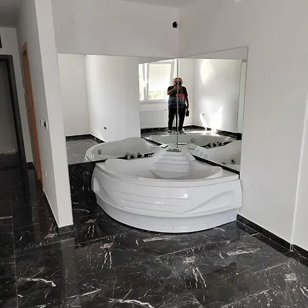 Tara Apartment